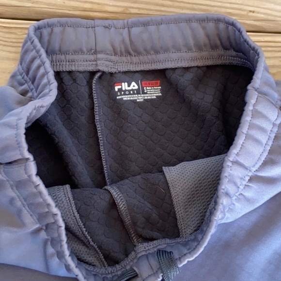 Fila “Live in Motion” Joggers W Pockets and Drawstring Waist - Picture 4 of 11